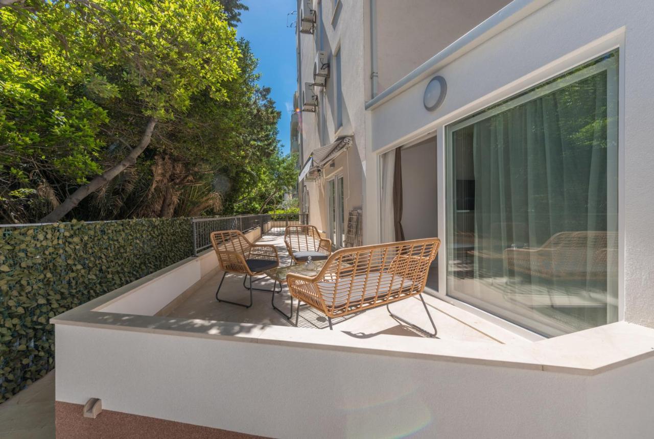 Apartments By The Sea Makarska - 19134 Exterior foto